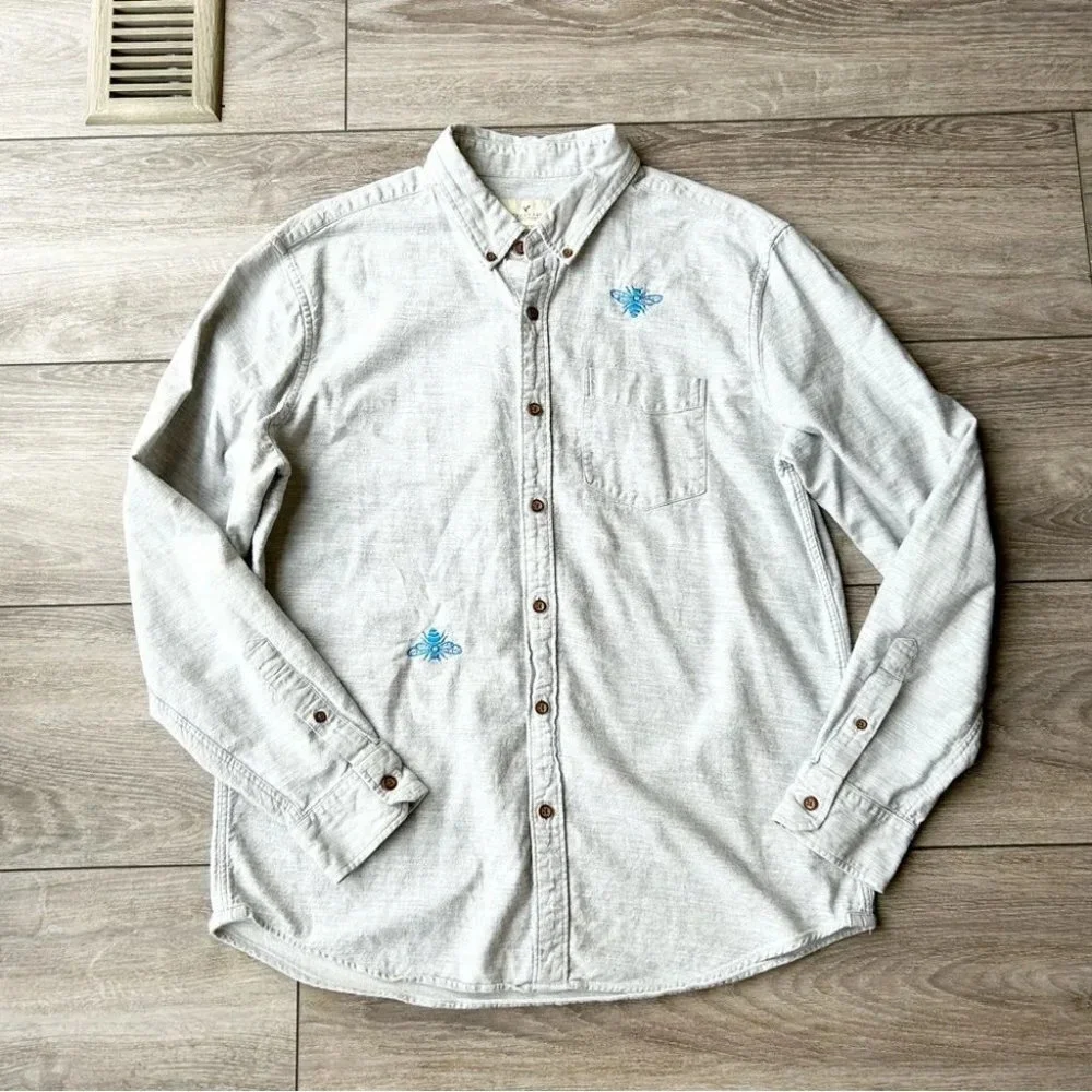 AEO Cotton Button Down Seriously Soft Shirt with Customized Bees Embroidery - Picture 2 of 13